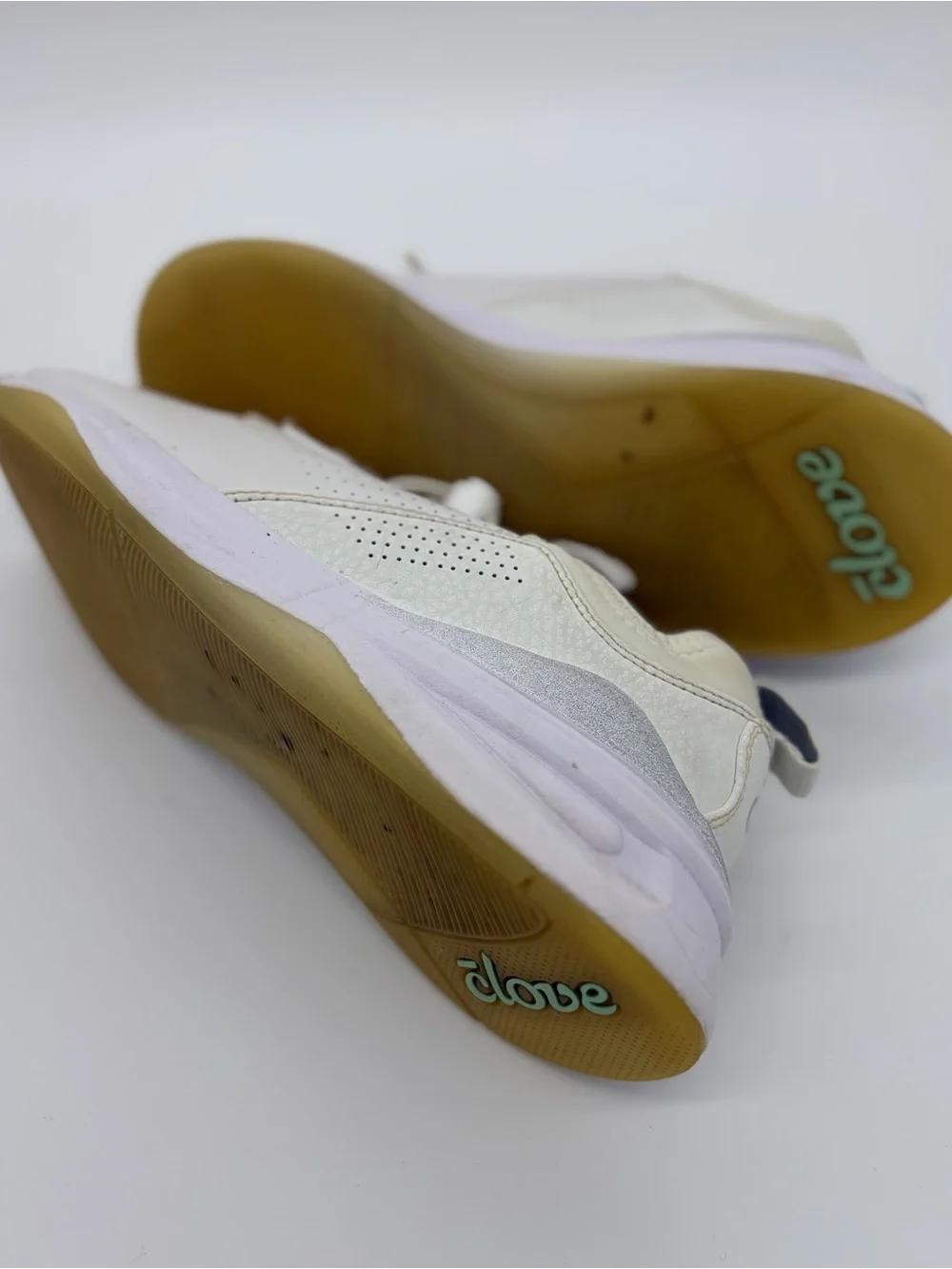 Clove Women's White Slip-On Lace-Toggle Sneakers - Size 7